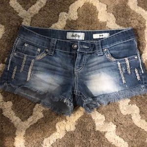 Day trip denim shorts